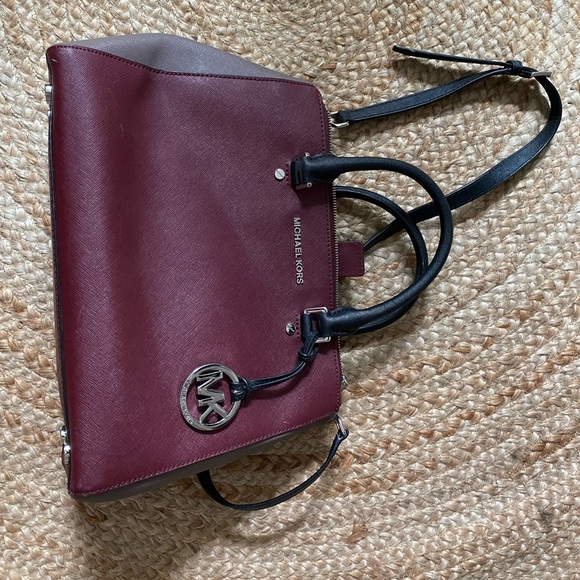 Michael Kors Handbags - Michael Kors Purse